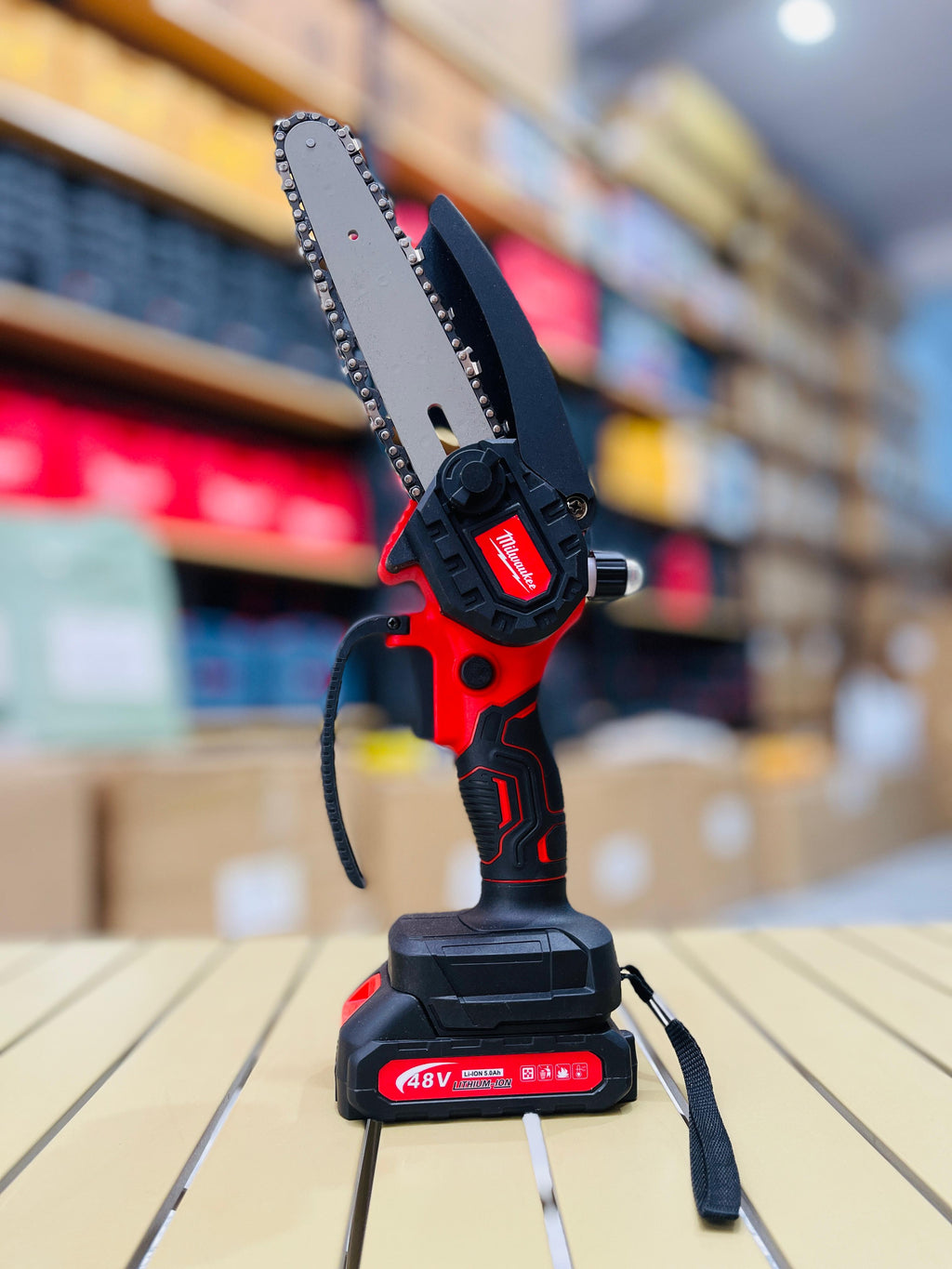 Milwaukee 48V Mini Chainsaw Kit – 6 Inch | 2 Batteries | High-Power Li-Ion 5.0Ah